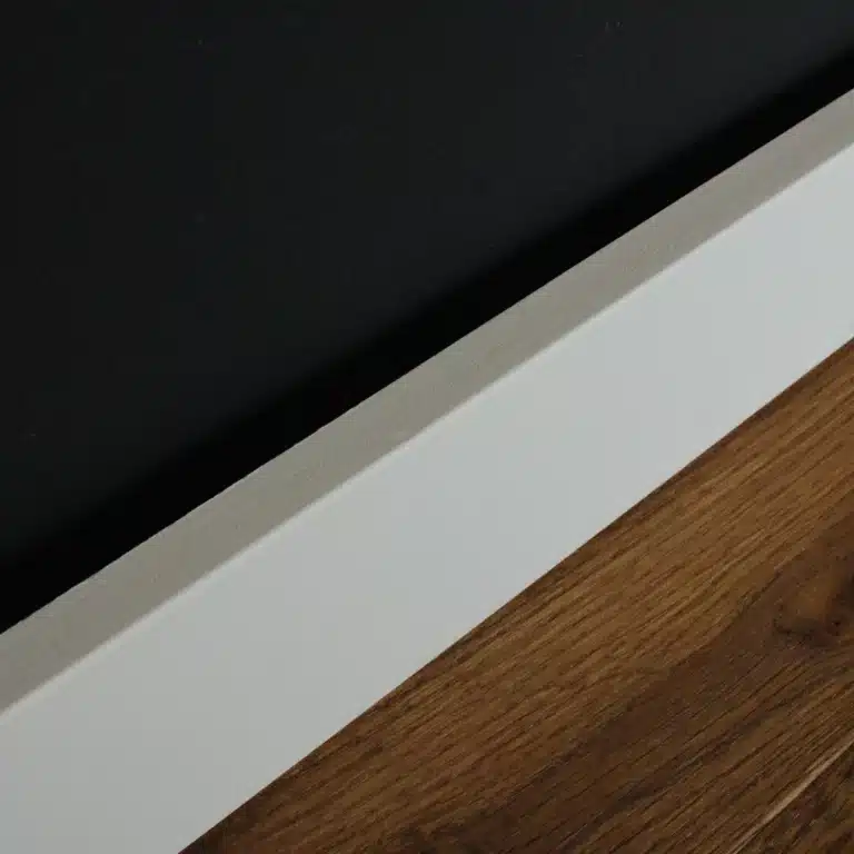 Plinthe PVC Blanche Prépeinte 8 cm